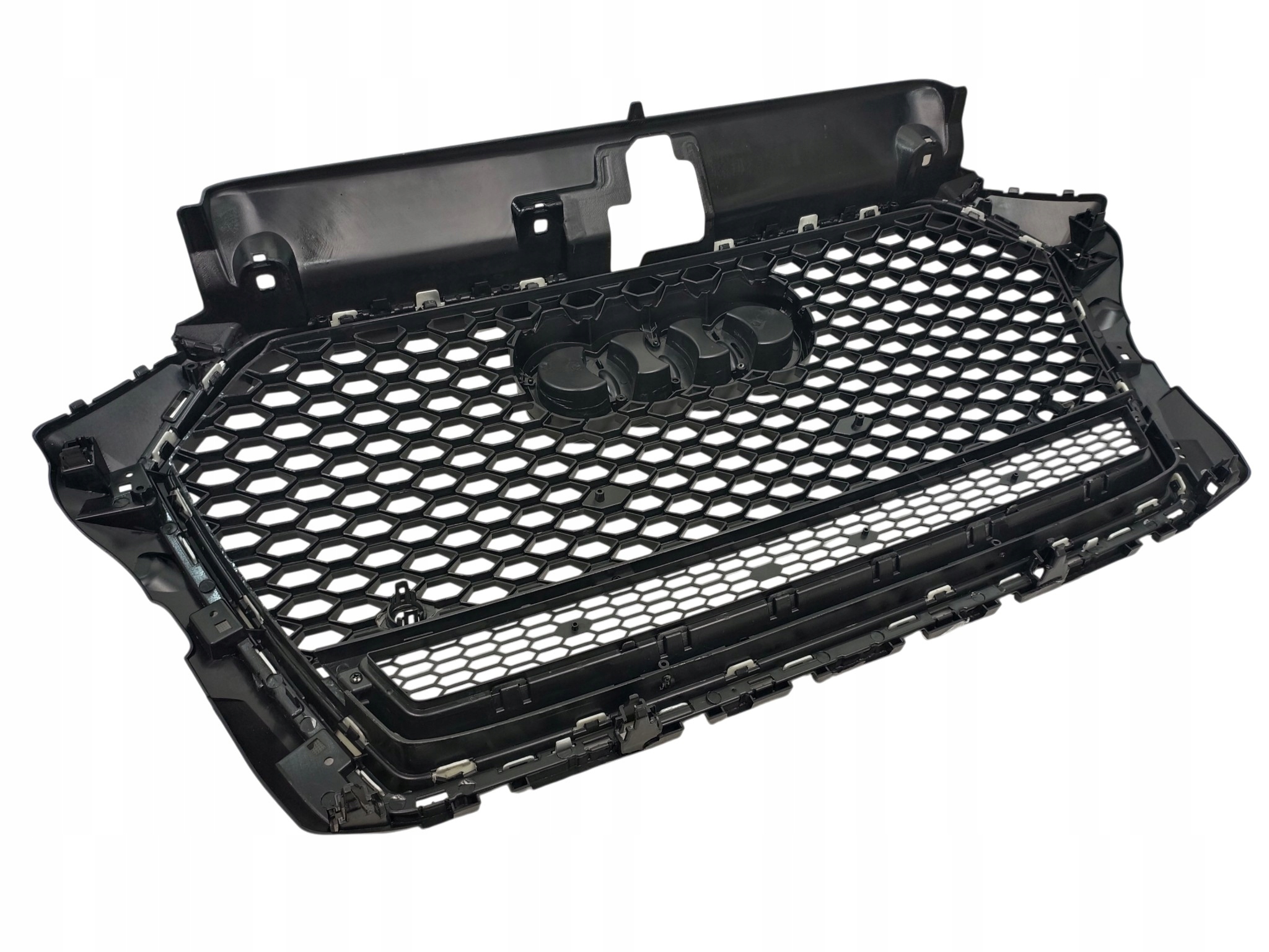 Grill atrapa Audi A3 (8V) lift 2016r–2020r wzór RS3 plaster miodu — zdjęcie produktu 7