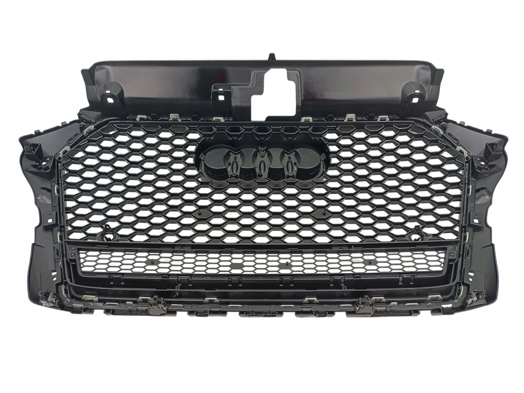 Grill atrapa Audi A3 (8V) lift 2016r–2020r wzór RS3 plaster miodu — zdjęcie produktu 6