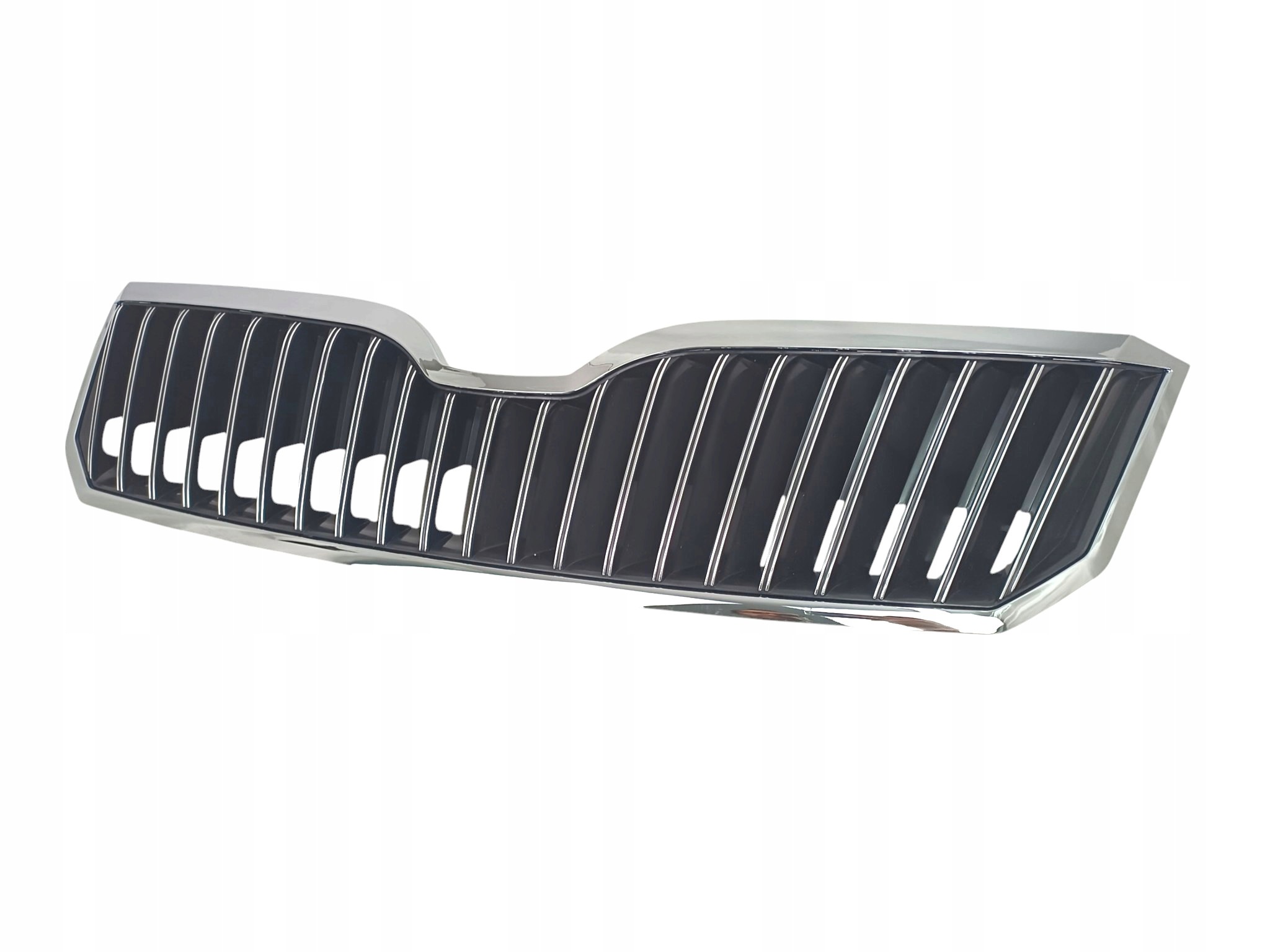 Grill Skoda Superb II 3T lift 2013–2015 – chromowane listwy