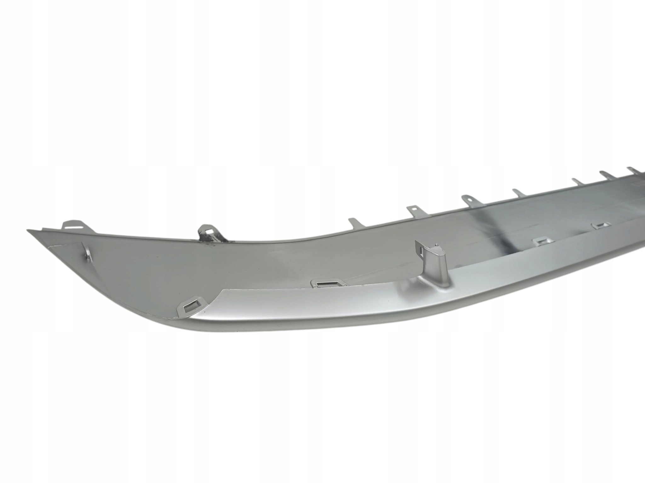 Srebrny spojler Audi A4 B9 S-Line lift — zdjęcie 3