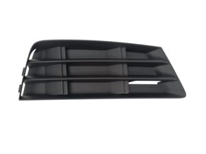 Prawa kratka atrapa Audi A4 B9 2015–2019 standard czarny mat bez chromu