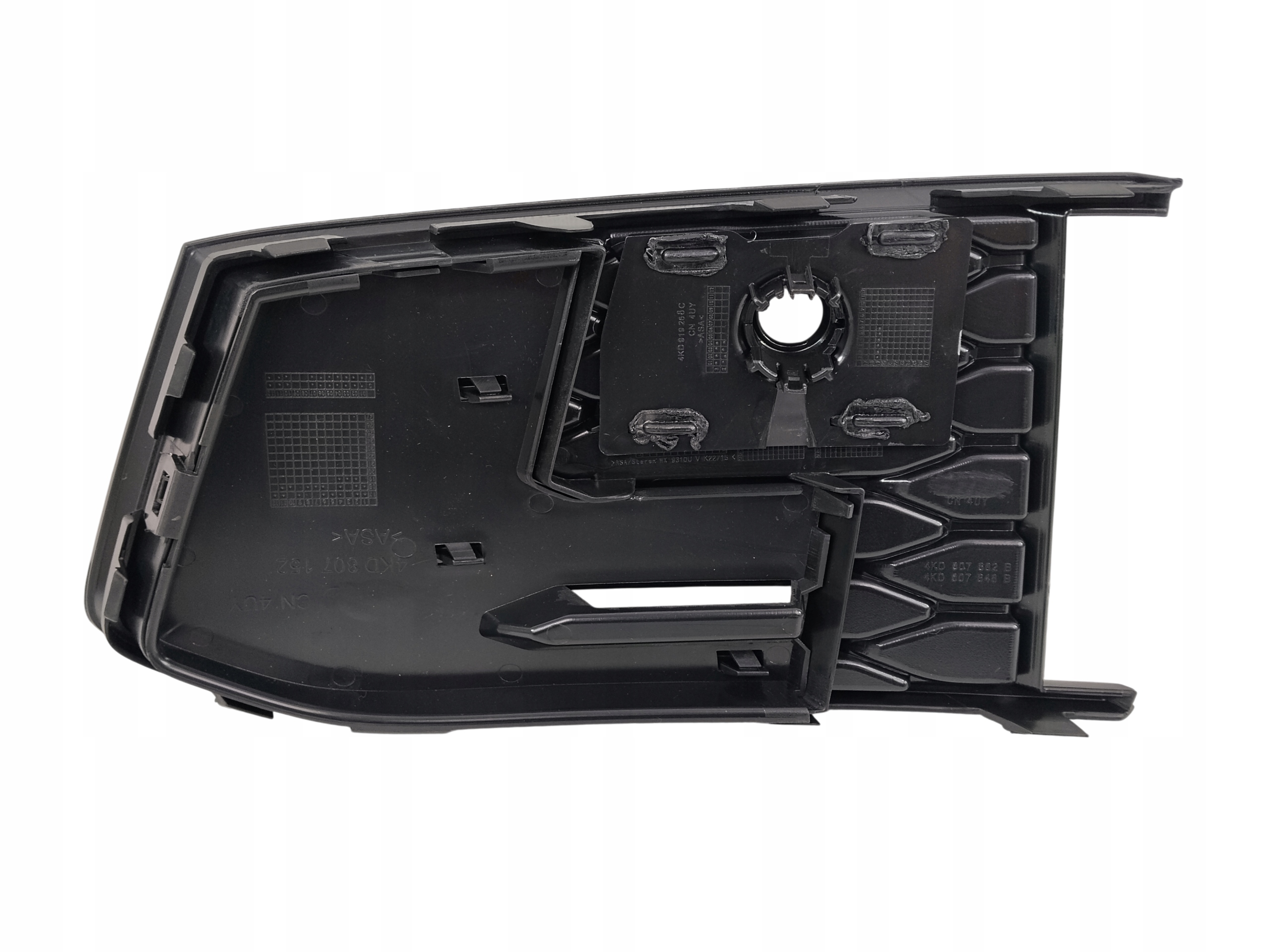 Prawa atrapa kratka + czarna listwa Audi A6 C8 S-line 2018–2023 — zdjęcie produktu 7