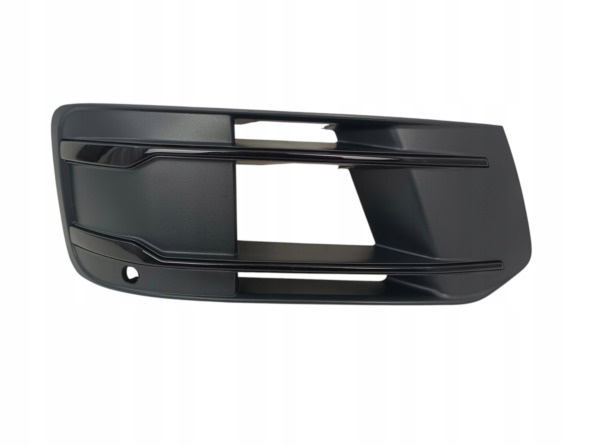 Prawa kratka atrapa zderzaka Audi Q7 4M 2015–2019 czarna PDC bez ACC — zdjęcie produktu 1