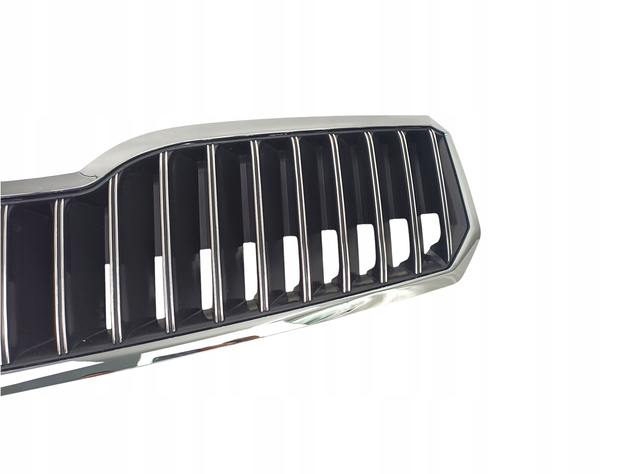 Grill Skoda Superb II 3T lift 2013–2015 – chromowane listwy
